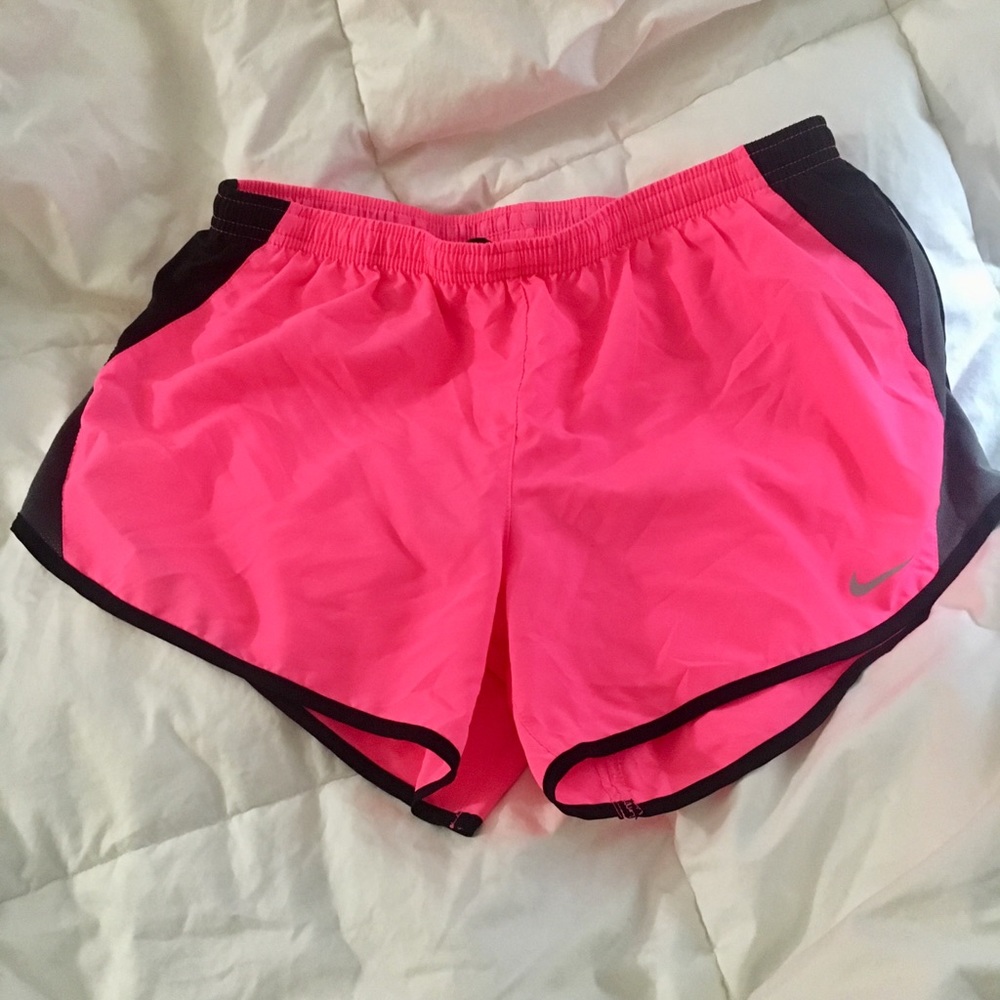 Nike Dri-Fit Women’s Running Shorts 💕